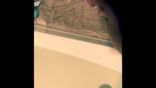 PISSING IN THE BATHTUB AND ON THE FLOOR PEE HUGE DICK DADDY REVAN