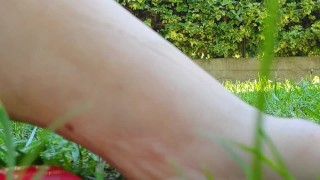 Giantess with big sweaty feet crushes toy cars and smashes them all