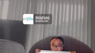 Slapping pussy and mini bounce clip