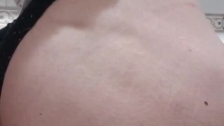 Phat ass mom in the kitchen