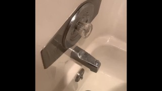BIG DICK PISSING IN THE TUB AND FLOOR PEEING PEE WATERSPORTS HD
