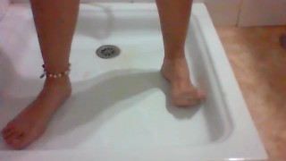 Desperate masturbation piss and all over blanket