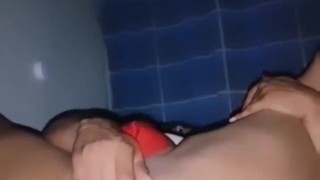 Dilatada en tanguita roja