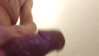 Morning masturbation and cum shot