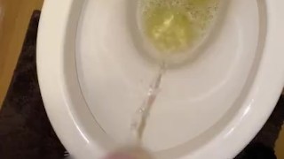 おしっこするだけの動画