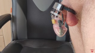 Crazy eletcro orgasm in a cock cage