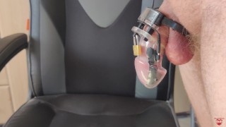 Crazy eletcro orgasm in a cock cage