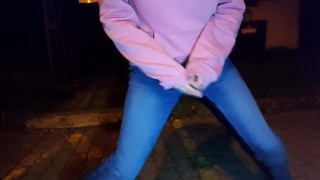 Wetting my jeans on parking place at night(loud hissing sound)
