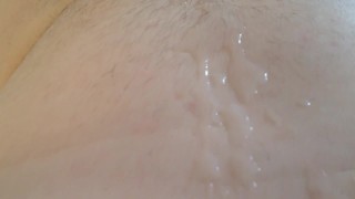 Big cumshot (9 squirts of cum)