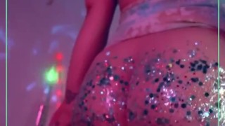 Glitter ass twerk fuck machine dance