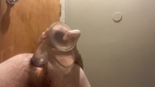 Quick anal with a big dildo 