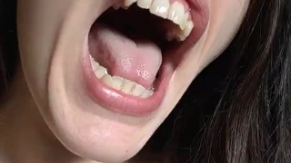 PIMPLE POPPING! Spontaneously Orgasming Crazy Camgirl PinkMoonLust Pops Pimples Face & Talks Orgasm