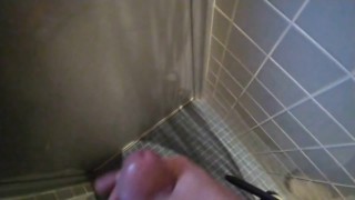 会社でオナニー！「ガチャ！」鍵がついてないドアの向こうから人が来たから焦った。。けど、興奮しちゃう！！