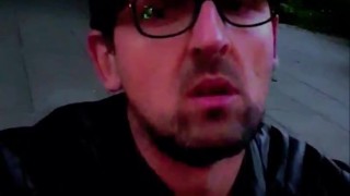 Slutboyben CAM4 Vor dem Spanner abgerotzt