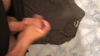 What a big cum load from this portuguese boy