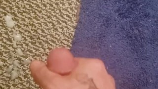 CUM watch me stroke my MASSIVE COCK and blow a HUGE LOAD and empty my nutsack! Who likes BIG COCK?