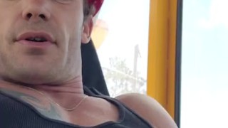 Construction workers strokes thick cock to his wyld thoughts. Can u cum with me? 