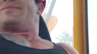 Construction workers strokes thick cock to his wyld thoughts. Can u cum with me? 