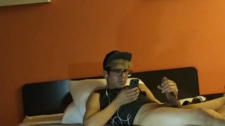 (Teaser) Motel stroke No Cum