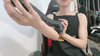 【まるでヘビ！？ロングペニス】長すぎてビックリこんなチンコで突かれたら内臓まで届きそうｗ