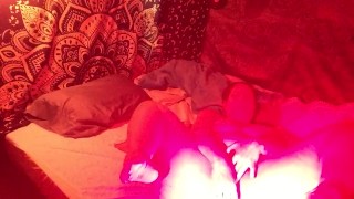 Infrared light on cougar’s pussy and fat white ass, anal plug needs lube so tight! 