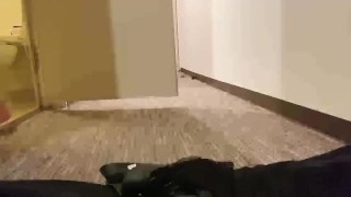 【お風呂フェラ】出張先でムラムラしてしまい持ってきたディルドでフェラをするイケメン社会人
