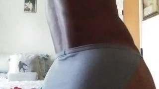 Ass jiggling and tight muscles but I'm so soft all over happy hump day 1:04pm