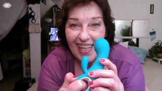 V 621 What does it take to make me squeal and writhe in pleasure? Slick fingers and dirty mind