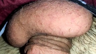 Oynayan Penis Topları
