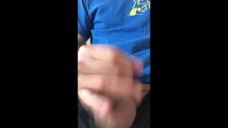 【HD】パンツの上からだけでは我慢できなくなって、モロ出しで〇〇をイジる・・・