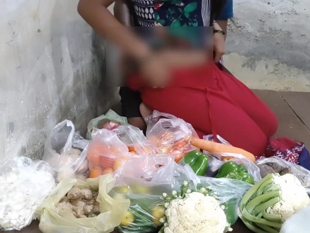 Lesbians Fucking Vegetables - Indian Girl Selling Vegetable Sex Other People - Free Porn Videos - YouPorn