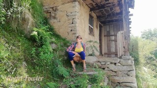 Urban Fitness girl pissing outside in Village, risky to be caught - Angel Fowler 