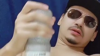Thai guy fuck sextoy หนุ่มไทยเย็ดหีกระป๋องแน่นรูเสียวสุดๆ