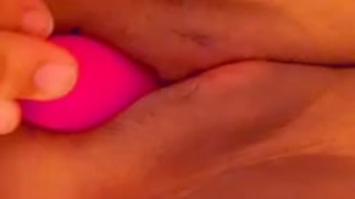 Close up pussy play 