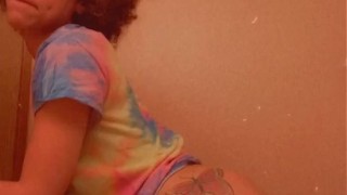 Princess Riah shaking her butterfly