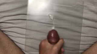 一週間ぶりのオナニーで大量射精