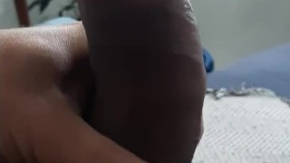De pau duro antes do trabalho