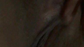 Pienso en su verga mientras me toco 