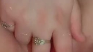 Come watch me play with my tight pussy😘 @HannahhhGracePH