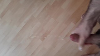 huge cumshot