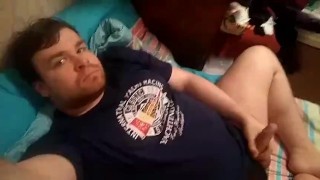 Артем сам себе дрочит ногами лижет ноги self suck autofellatio self footjob