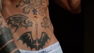 Tattooed big dick twink cools off