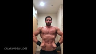 HOT AND SEXY GUY FLEXES IN BATHROOM!
