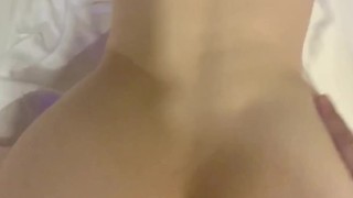 普段は上品で理知的な人妻熟女がバックから突かれてメスのあえぎ声を上げながら発情する♡