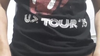 Tocándome en el baño