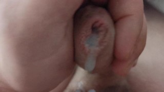 Short Close Up cumshot