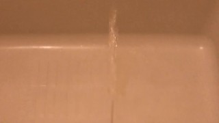勃起のチンチンから出るものは・・・？