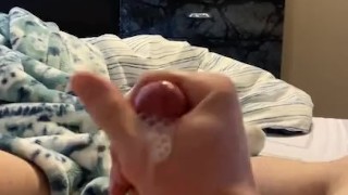 Nice Cumshot from edging 😈