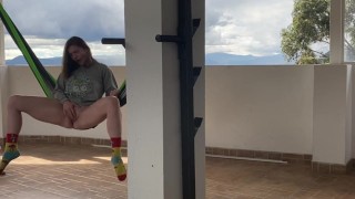 Gringa Orgasmo A Chorro en la hamaca