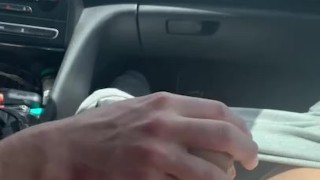 Una paja conduciendo 